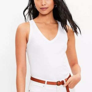 V-neck tank